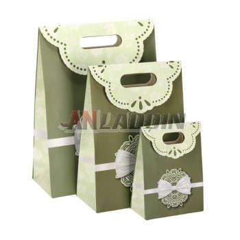Chinese style clamshell gift bag