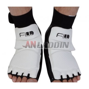 Fingers design taekwondo foot protector