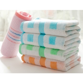 5pcs light colored checkered cotton towels