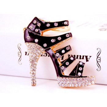 Elegant high heels keychain