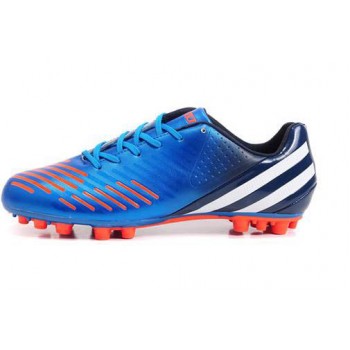 Men striped football shoes