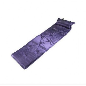 Self-inflating camping mat