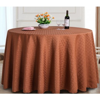 Small checkered minimalist tablecloths