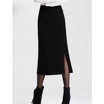 Spring and summer black side split skirt 