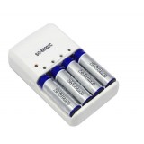 2500 mA rechargeable AA batteries * 4 + four-channel standard charger