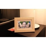7-inch high-definition widescreen / Wooden Digital Photo Frame