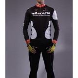 Black long-sleeved cycling clothing kit