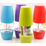 Creative plastic dustproof toothbrush holder