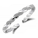 Lingering bracelet in sterling silver