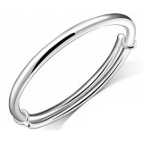 Solid pull circle bracelet in sterling silver